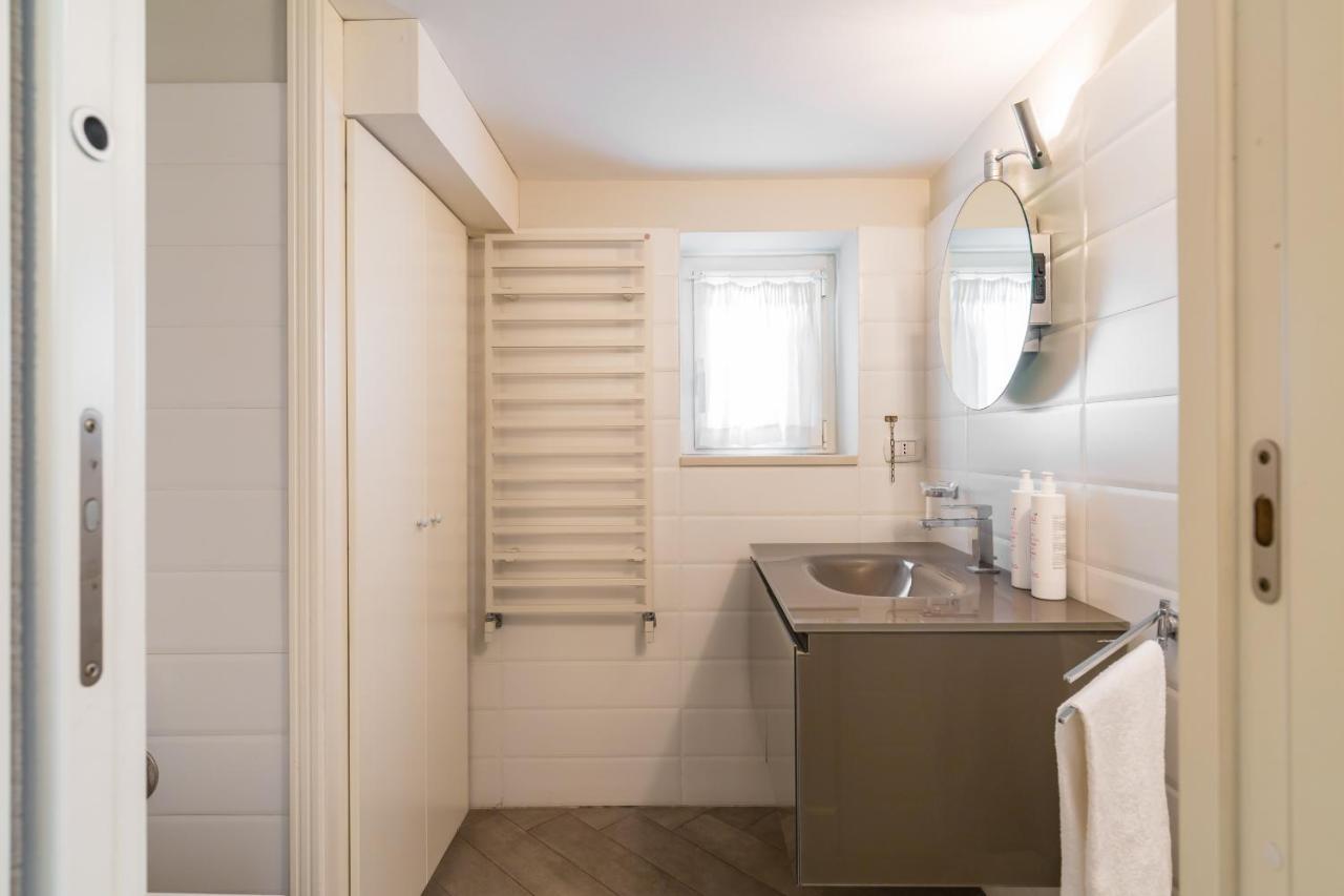 Apartment Elegante A Piazza Dei Martiri By Wonderful Italy Naples