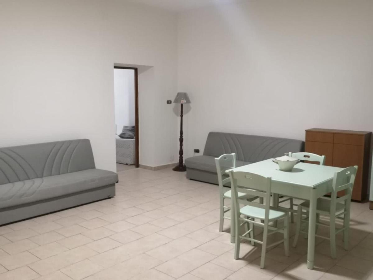 La Casa Di Ade Naples
