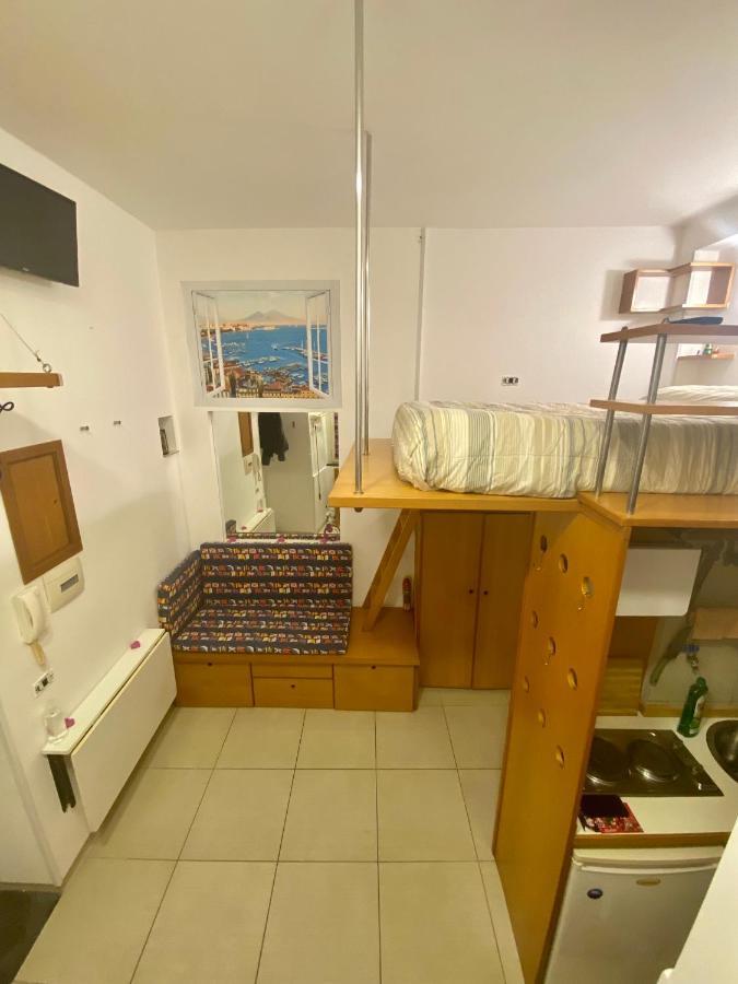 Boat Apartment *