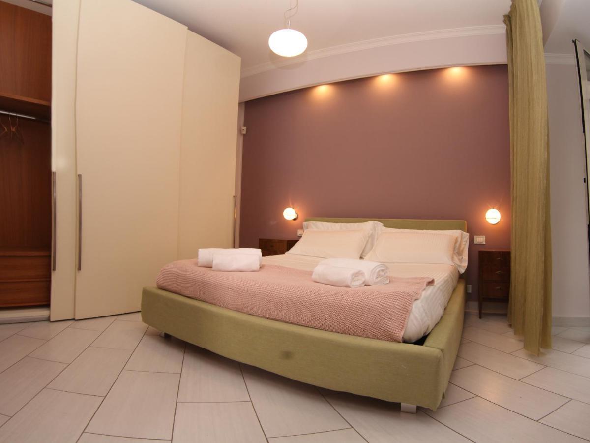 Soraya Naples