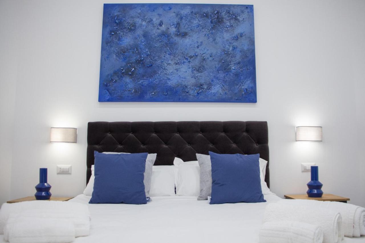 Blue Plebiscito * Naples