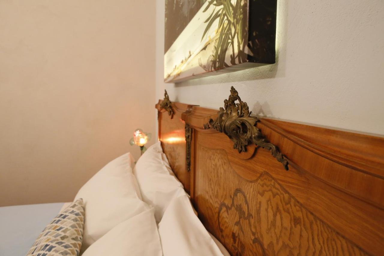 Napolicentrico Bed & Breakfast *
