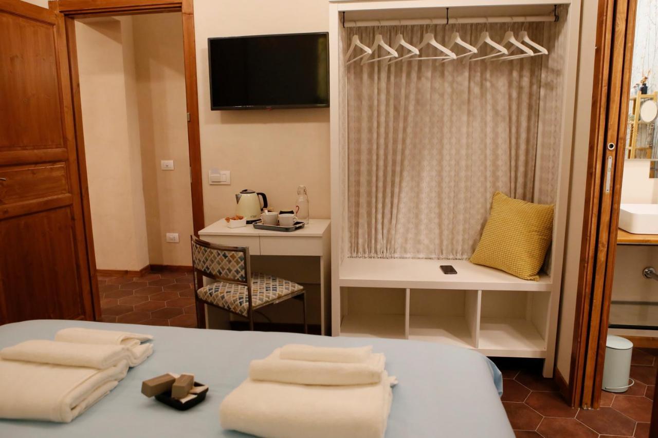 Napolicentrico Bed & Breakfast *