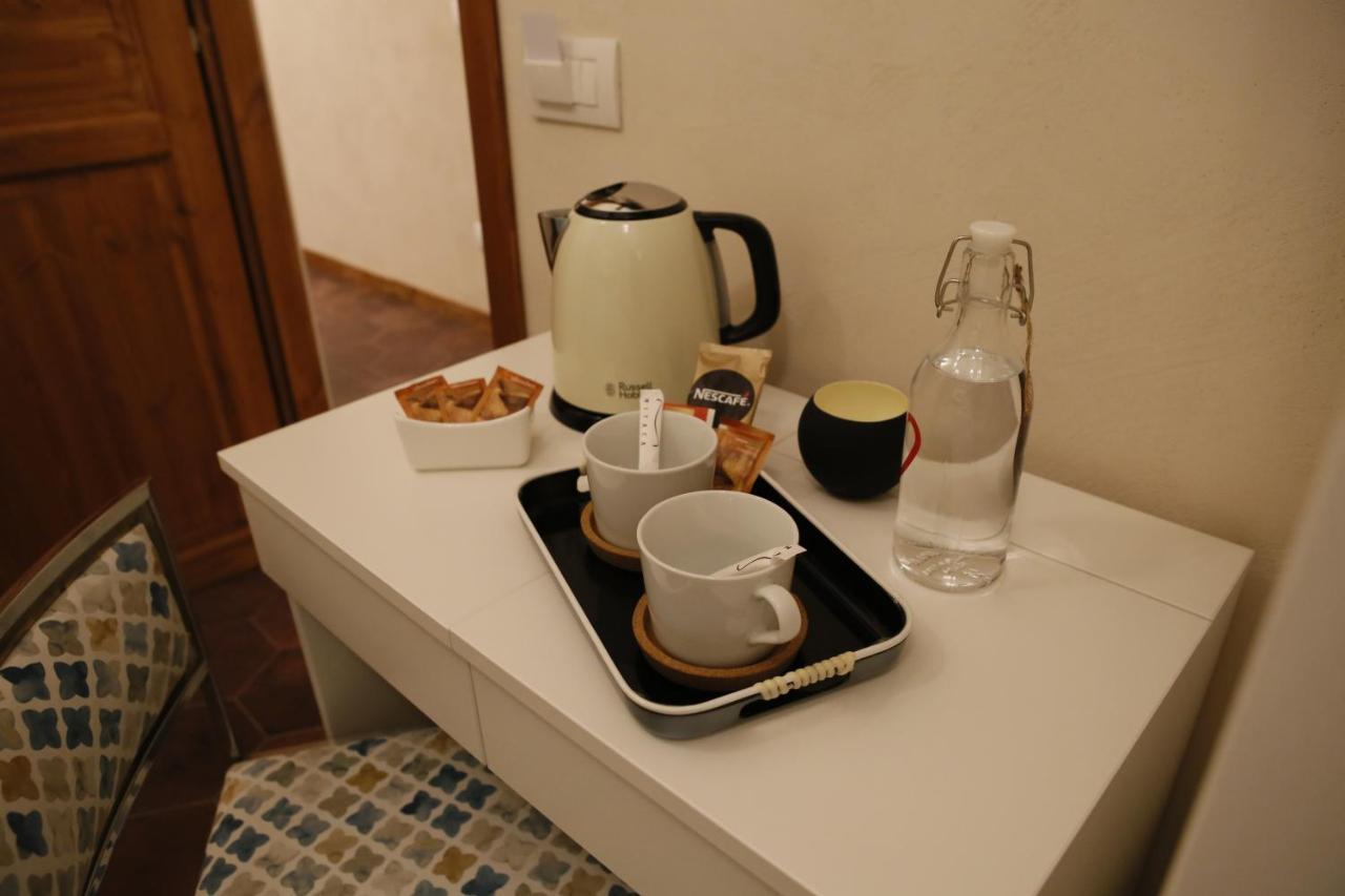Napolicentrico Bed & Breakfast *