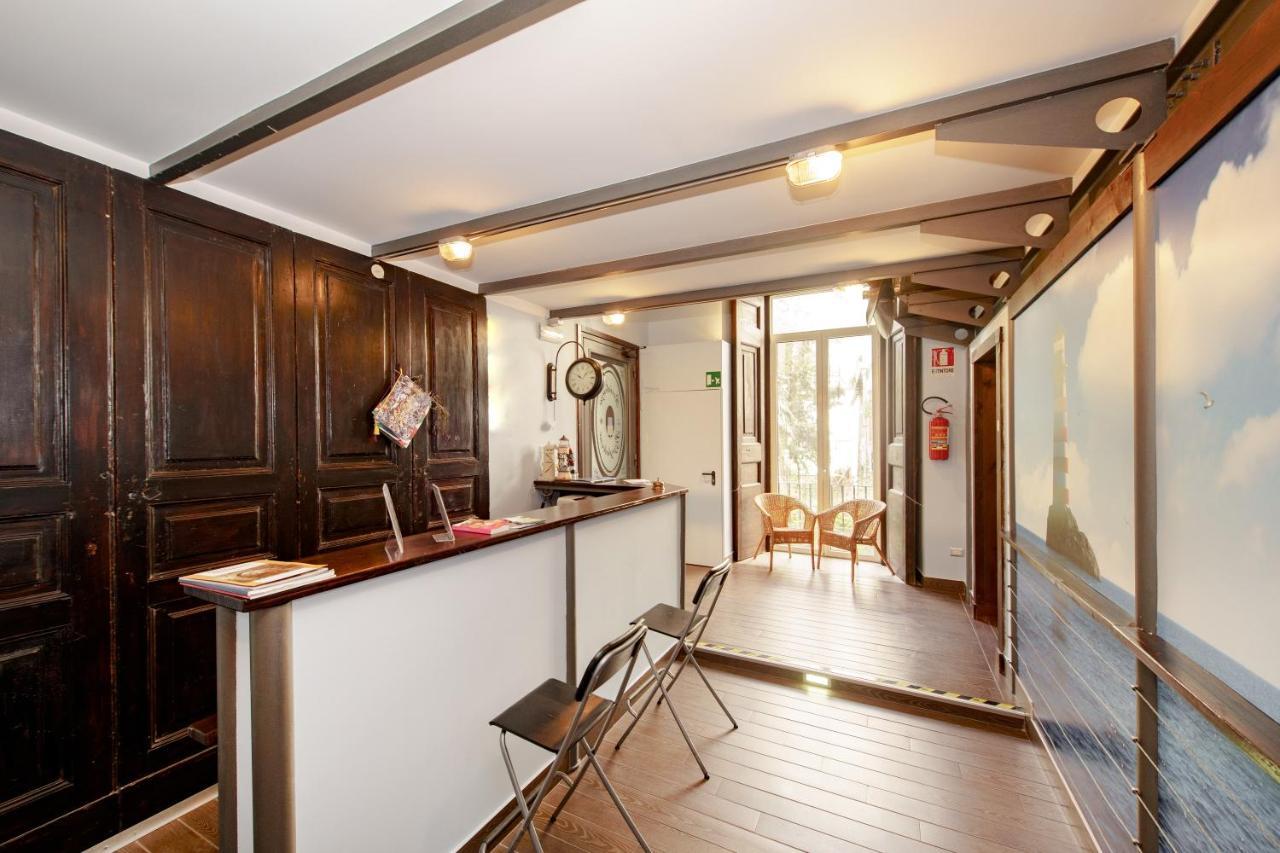 Residenza Pizzofalcone Naples