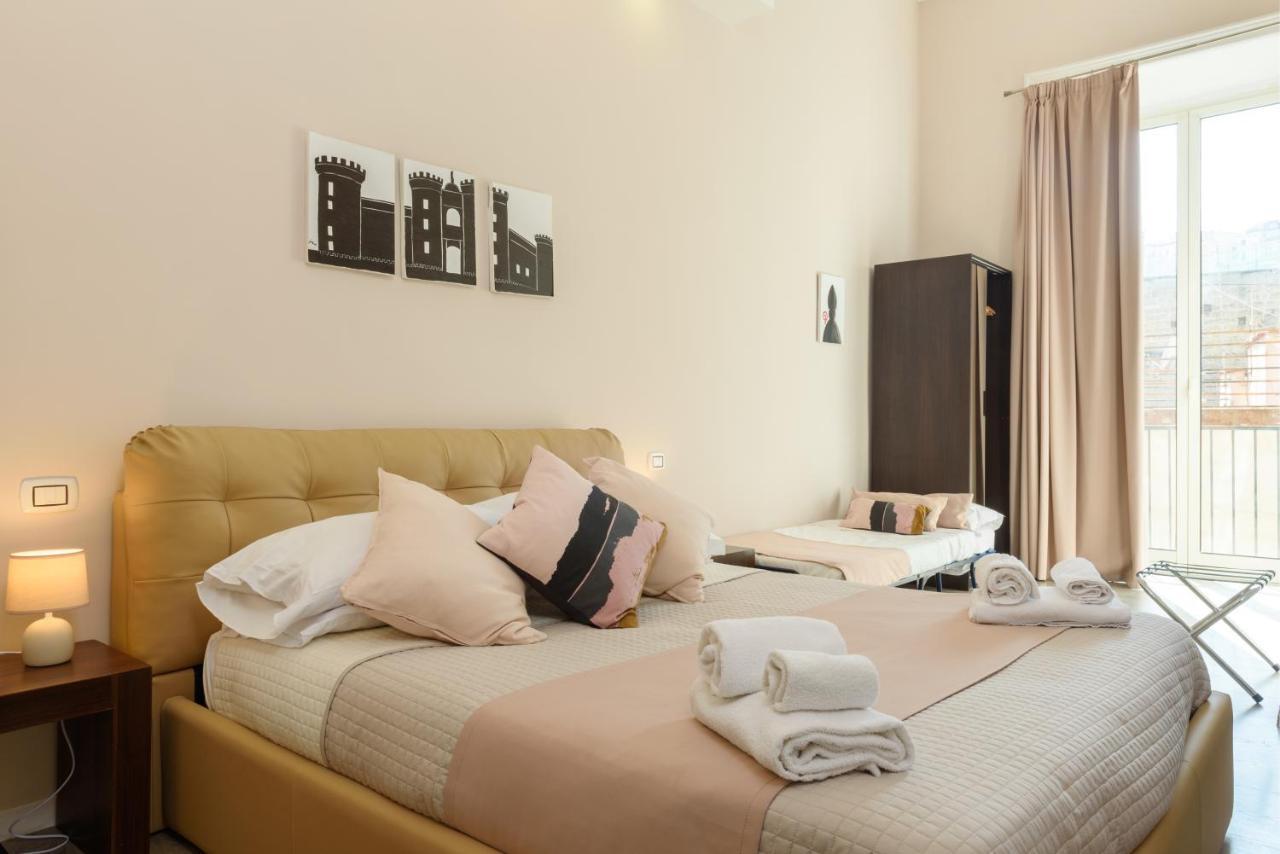 Domus Angioina 3*