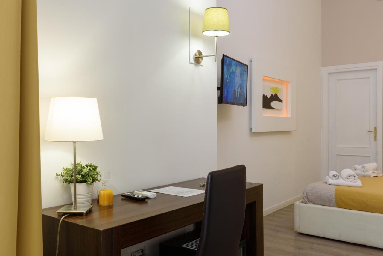 Bed & Breakfast Domus Angioina Naples