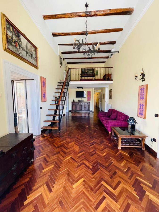 Apartment Sul Teatro San Carlo *