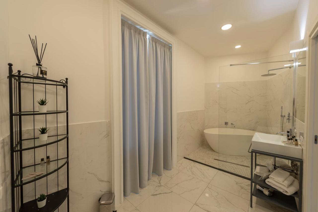 Le Angioine Bed & Breakfast