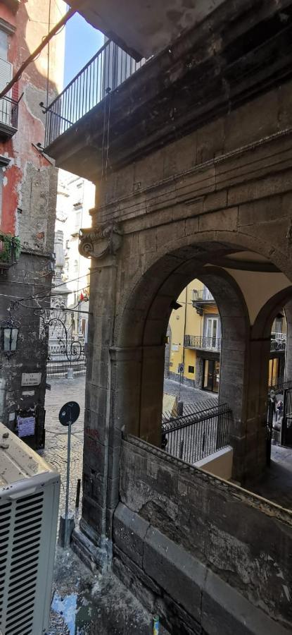 Napoletano * Naples
