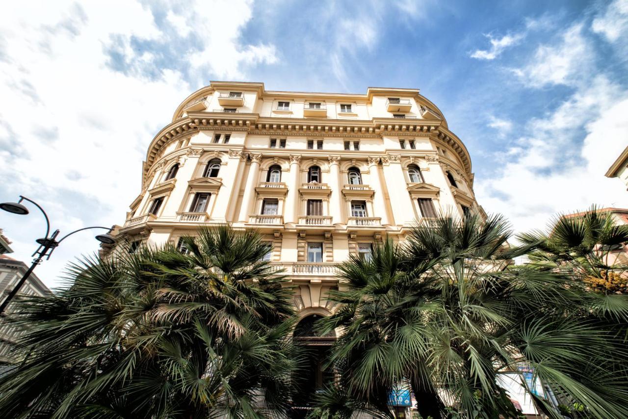 Cla.pa H. Group - Dislocated Hospitality Naples