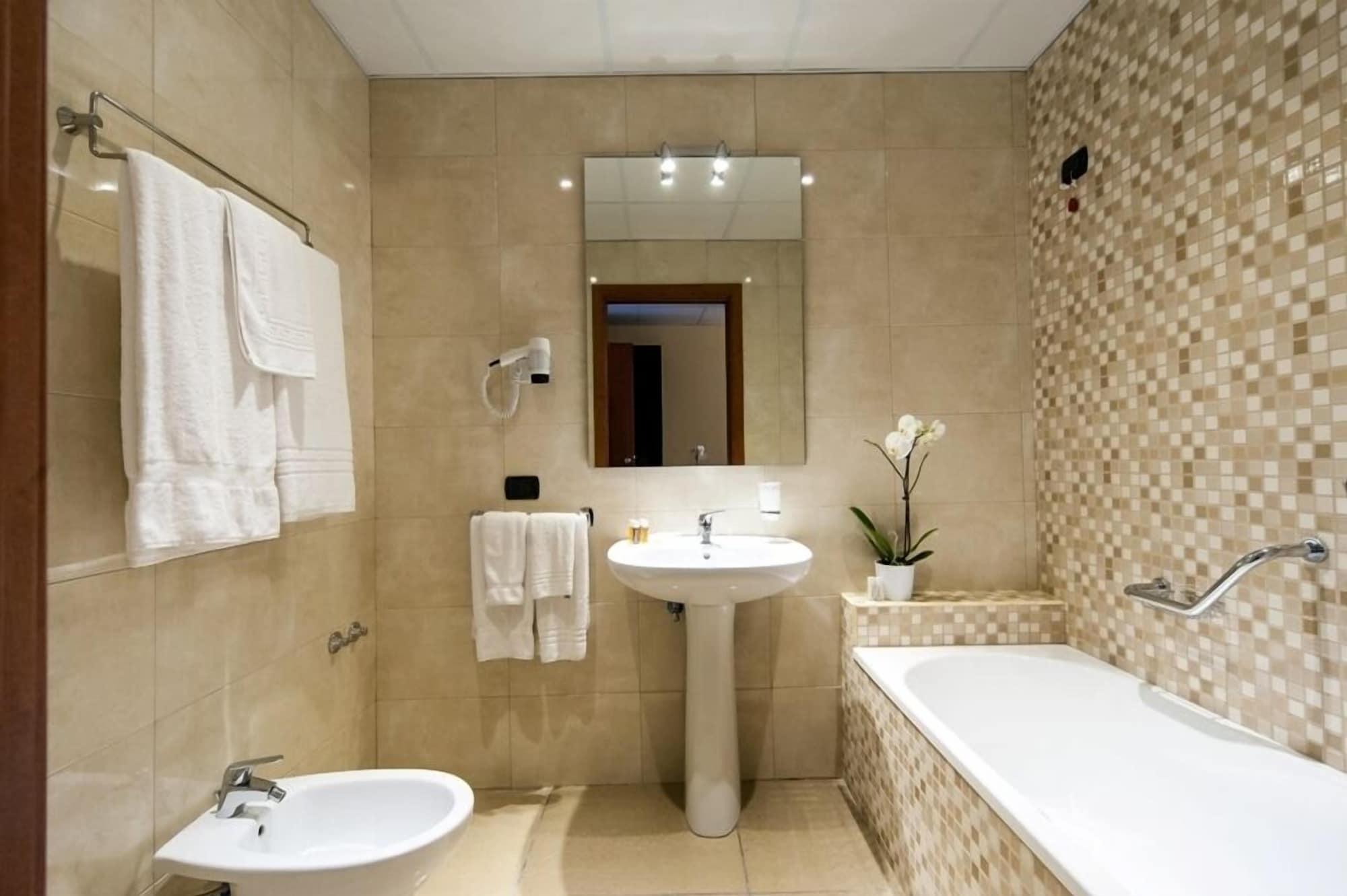 Hotel Tiempo 3*