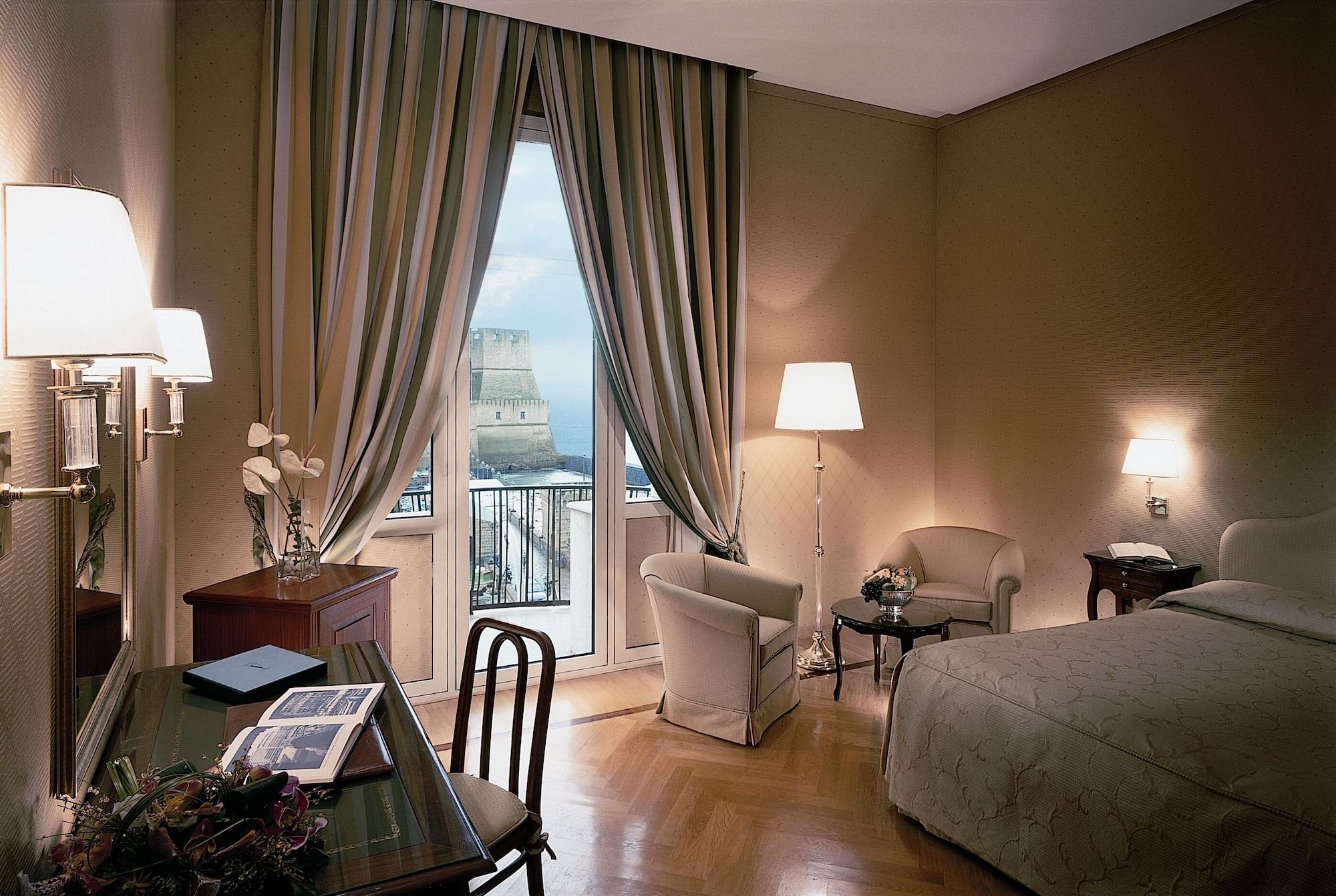 Grand Vesuvio Hotel Naples