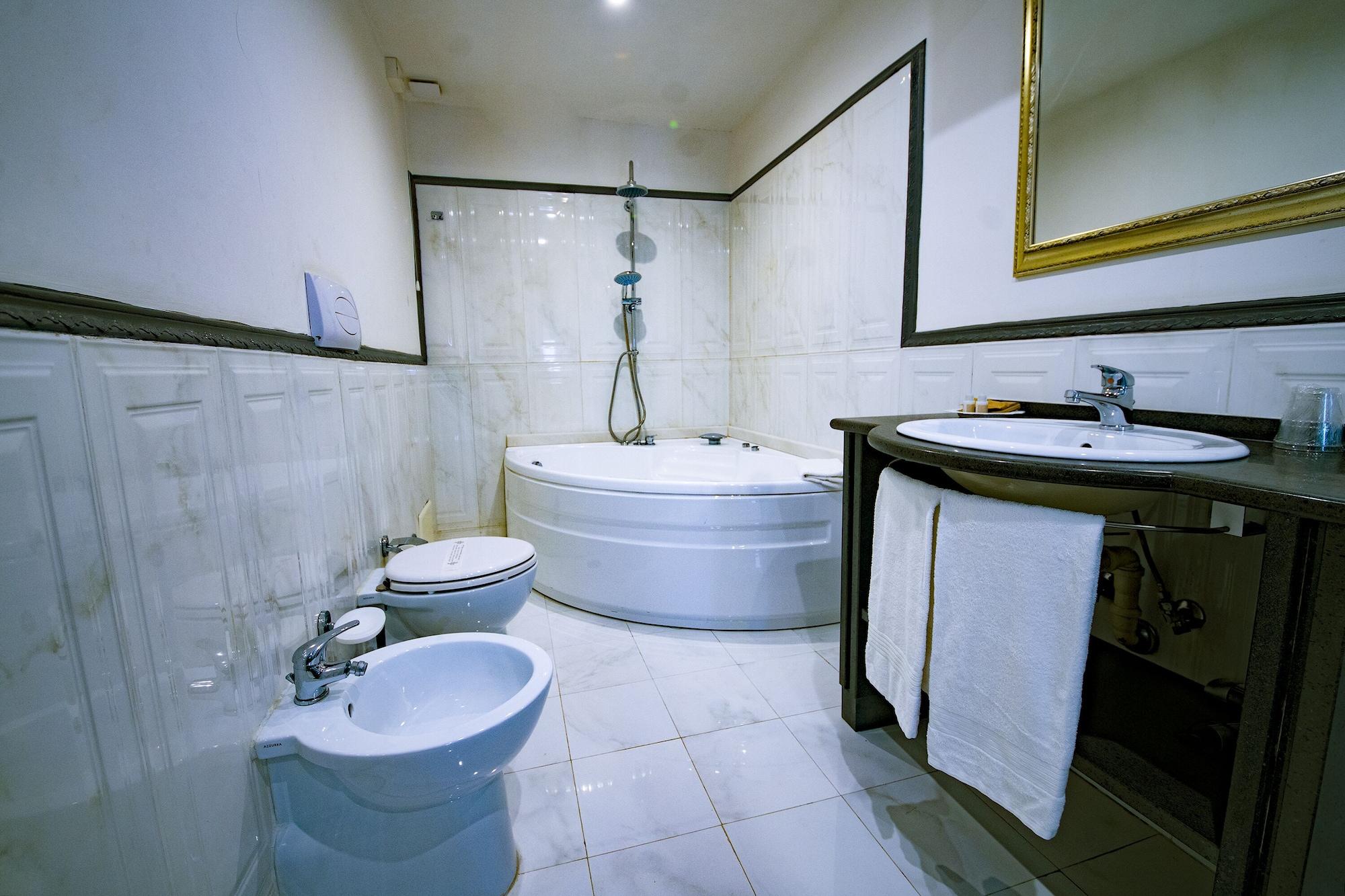 Lanfipe Palace Hotel Naples