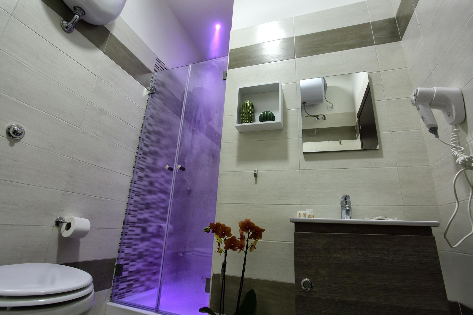 Napoli City Rooms 3*