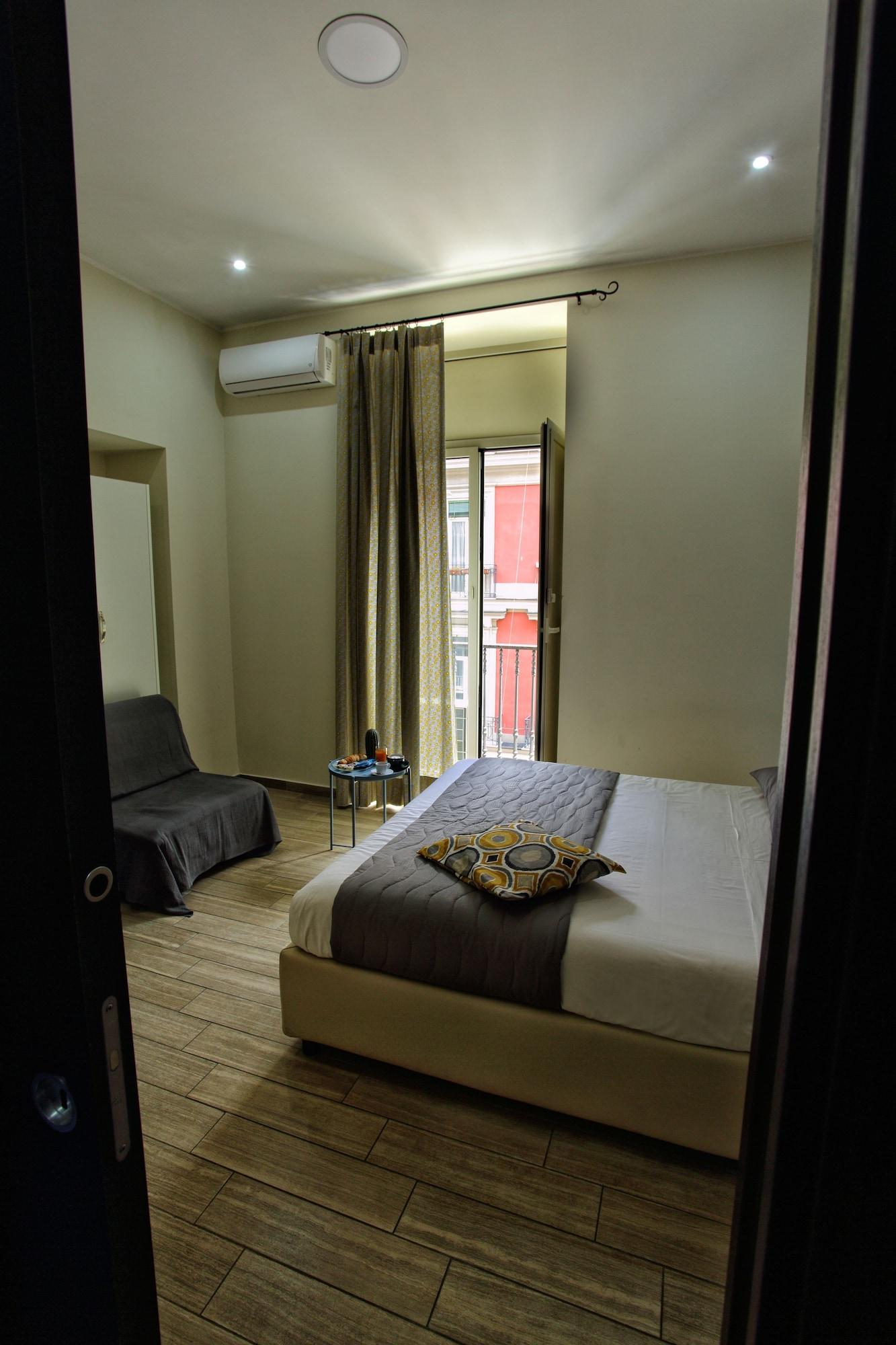 Napoli City Rooms Bed & Breakfast