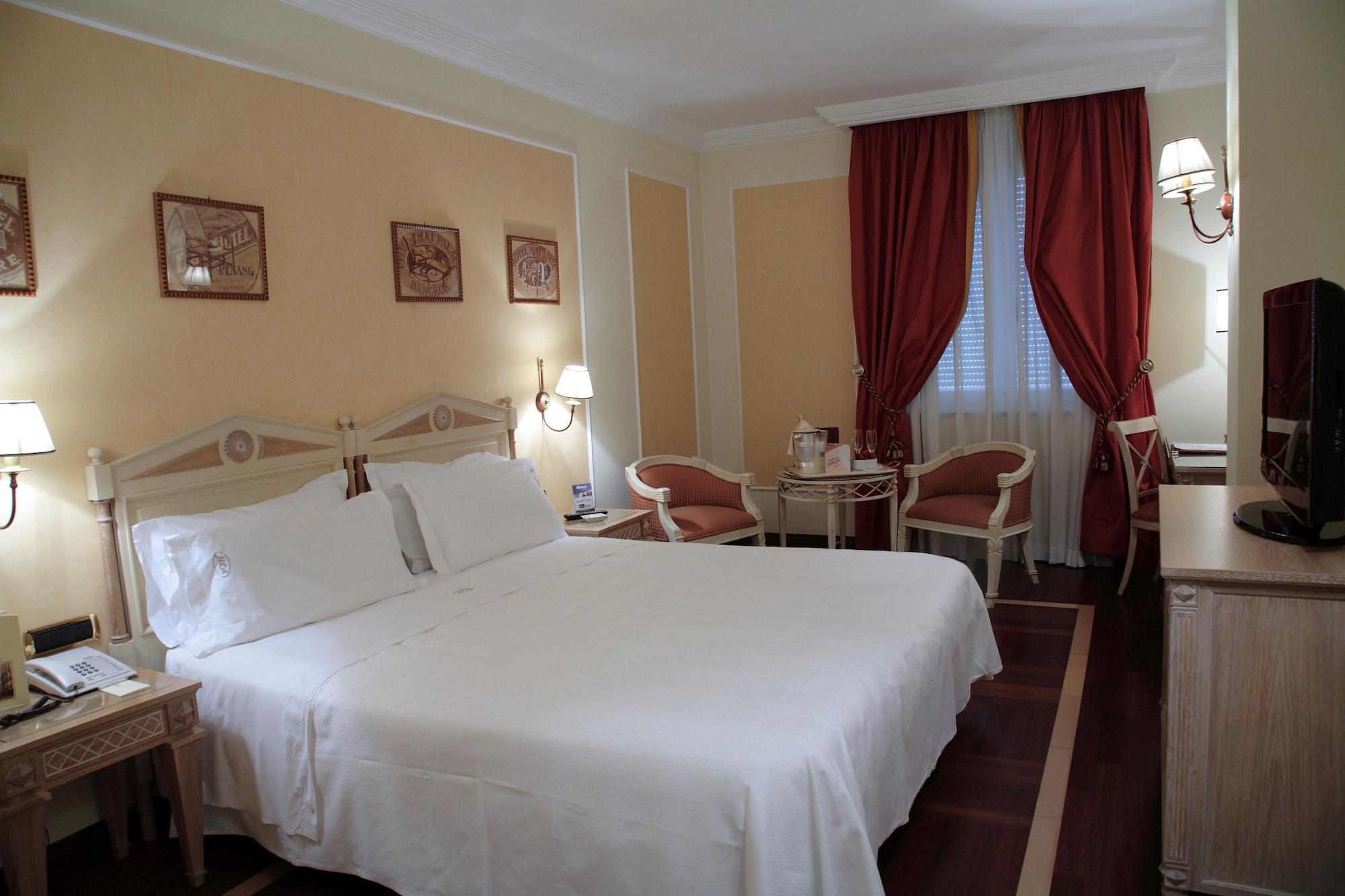 Palazzo Alabardieri Hotel 4*