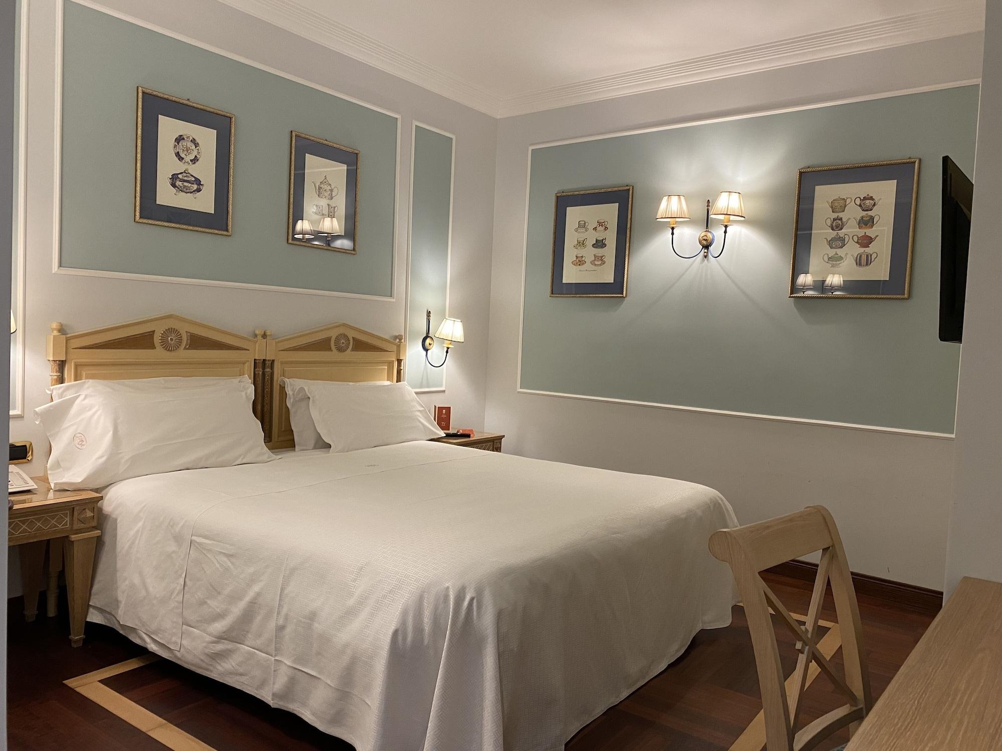Palazzo Alabardieri Hotel