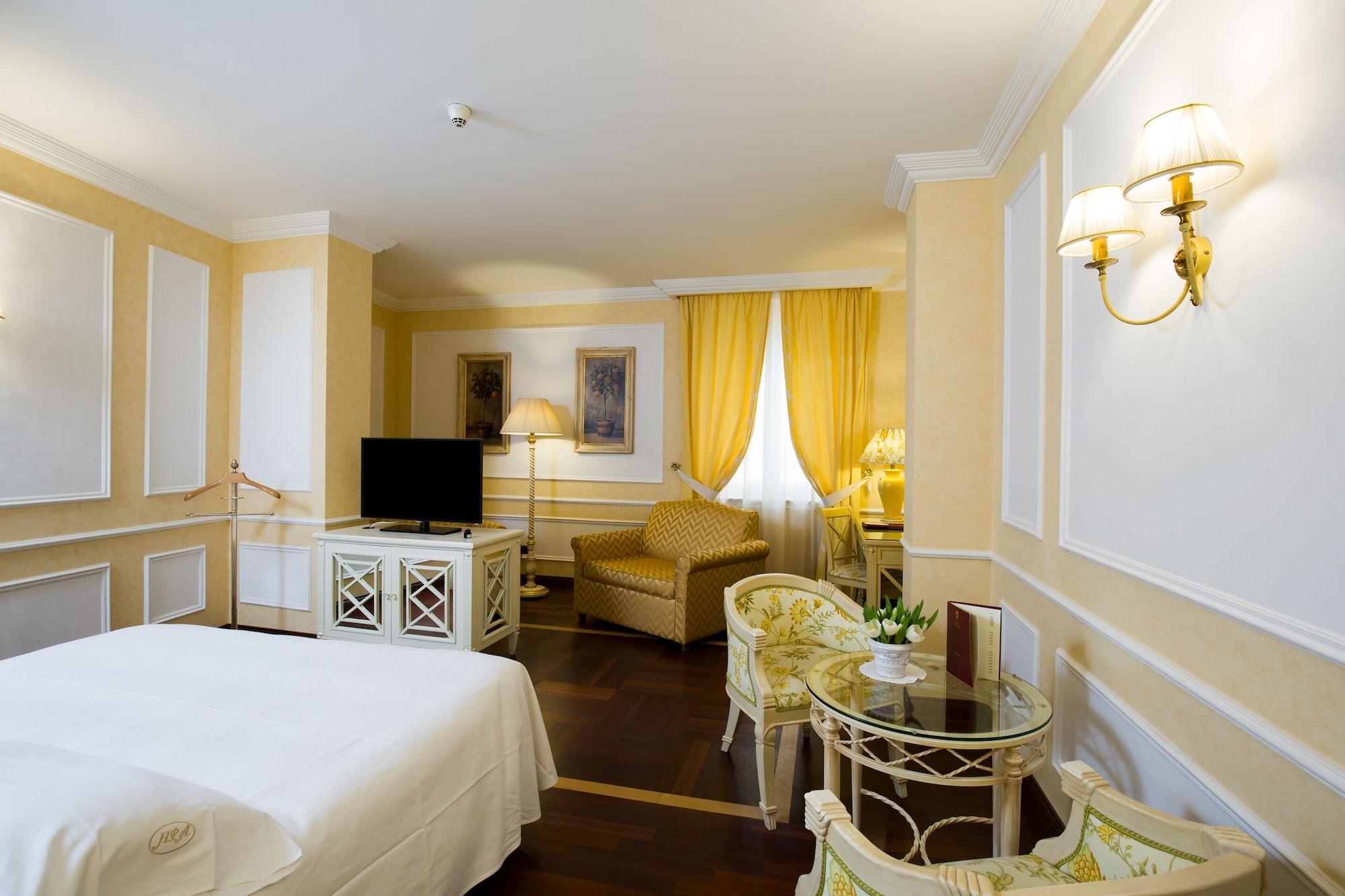 Hotel Palazzo Alabardieri Naples