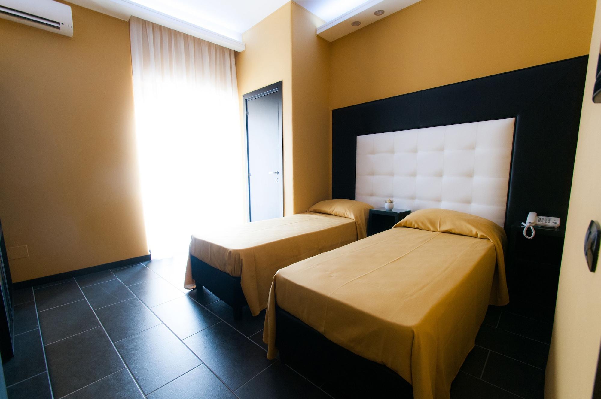 Fly Boutique Hotel