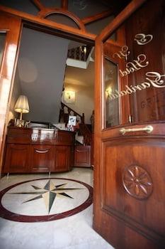 Garibaldi Hotel 3*