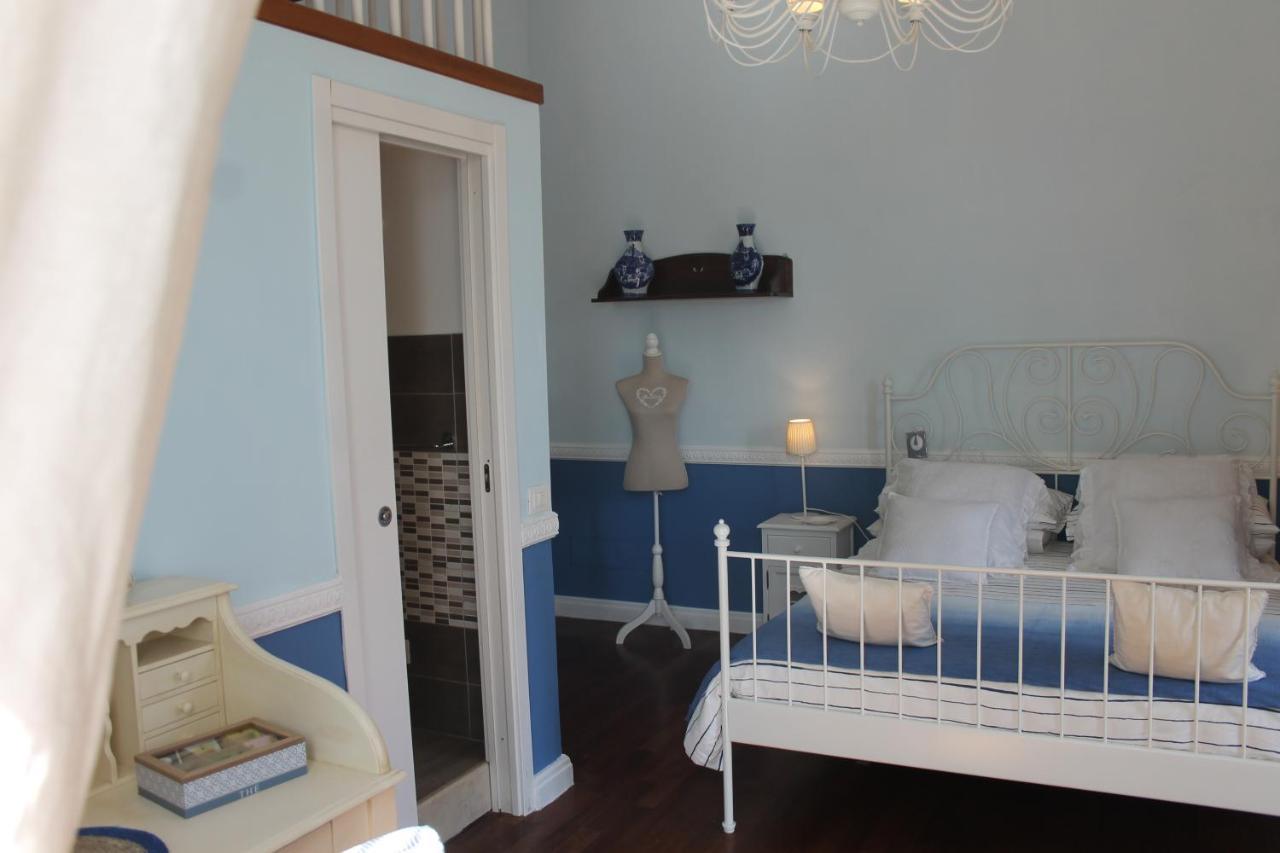 Le Sorelle 2* Naples