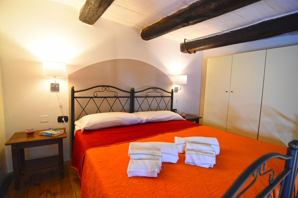 Apartment Cosi Chiaia *
