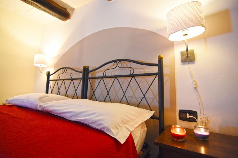 Apartment Cosi Chiaia Naples