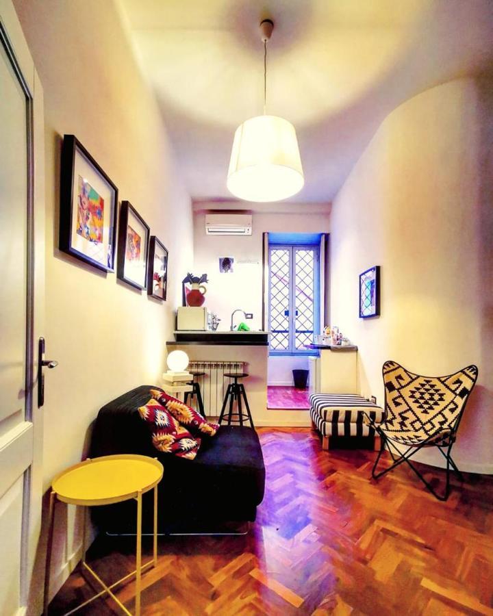 Apartment Boudoir Museo Naples
