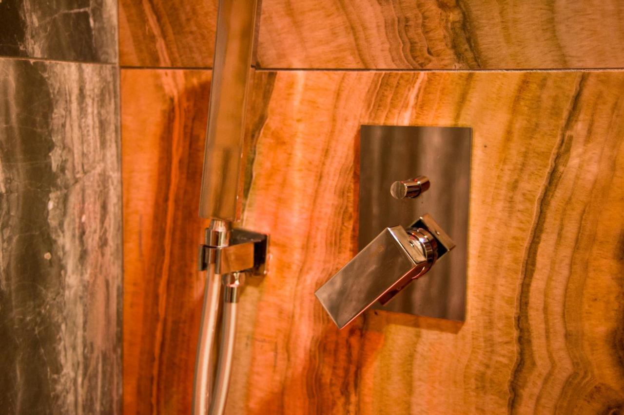Apartment Sotterranea Con Vasca Idromassaggio *