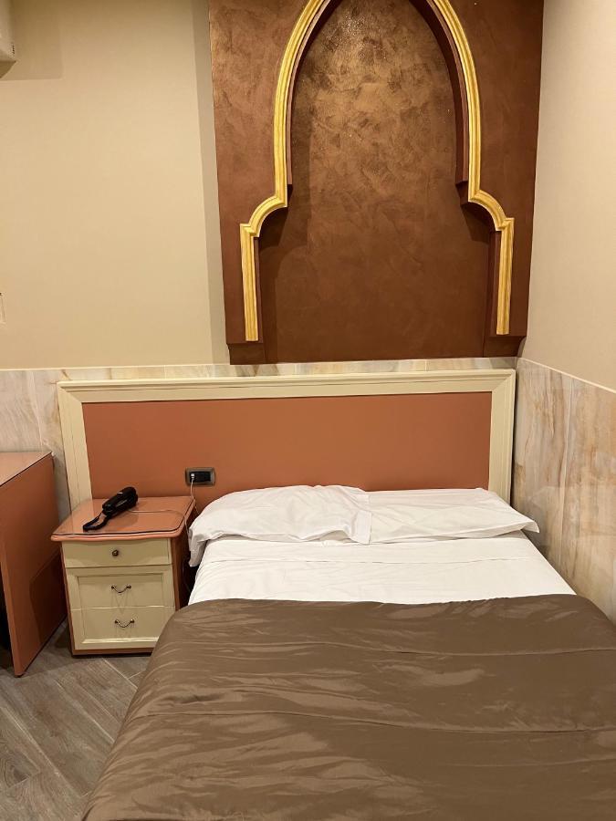 Hotel Iris