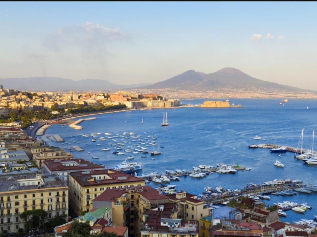 Apartment La Casa Di Aurora Naples
