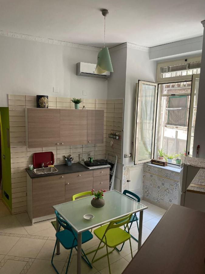 Colorful House Apartment *