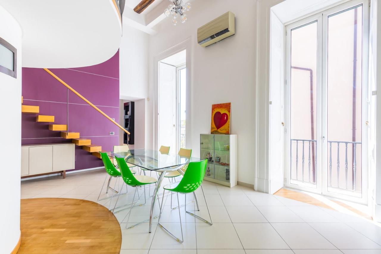 Apartment Design & Duplex At National Museum Naples