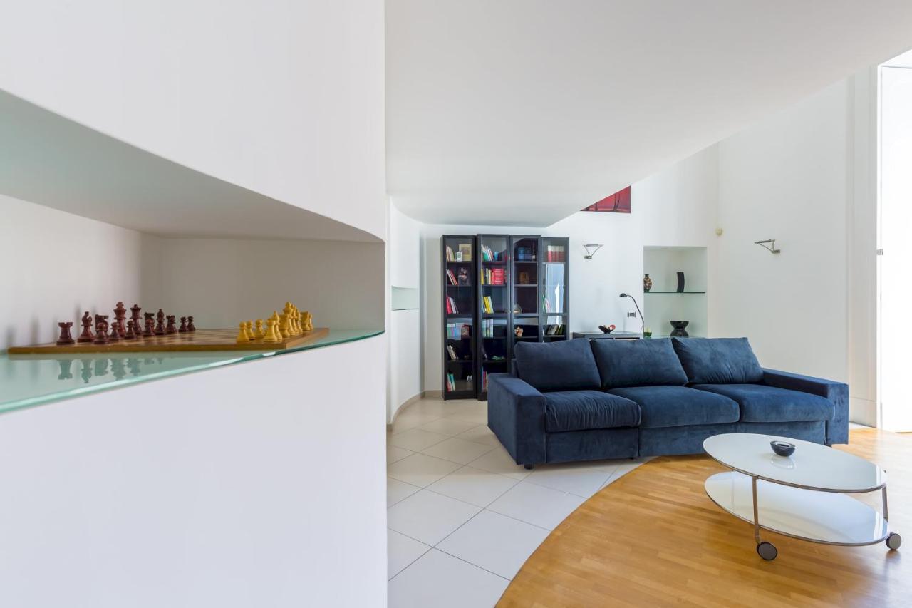 Apartment Design & Duplex At National Museum *