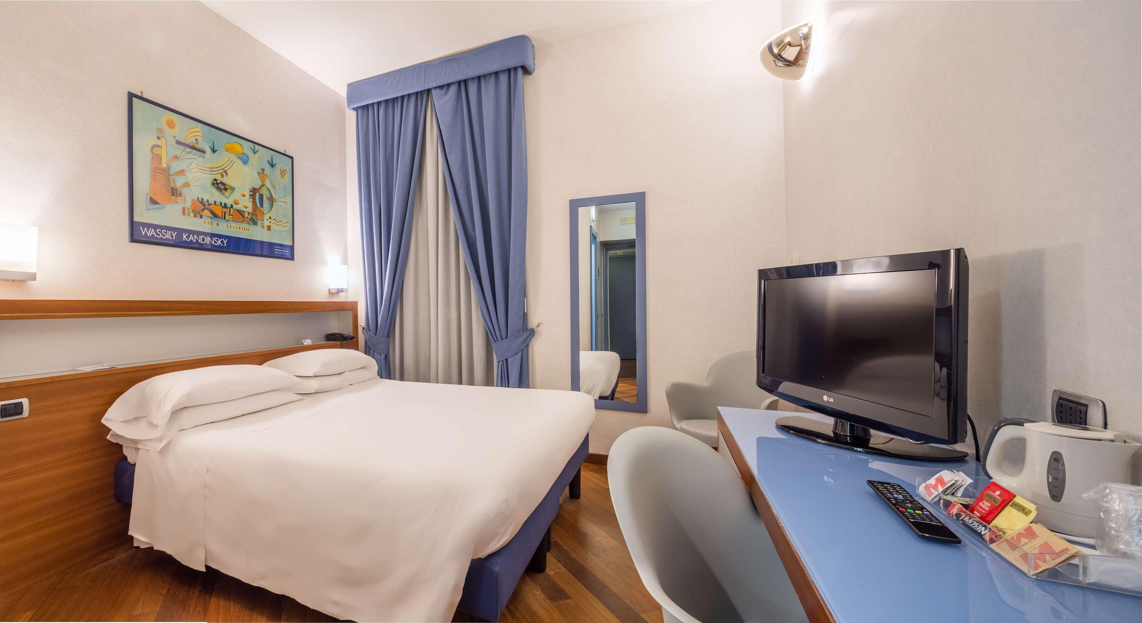 Western Plaza Hotel