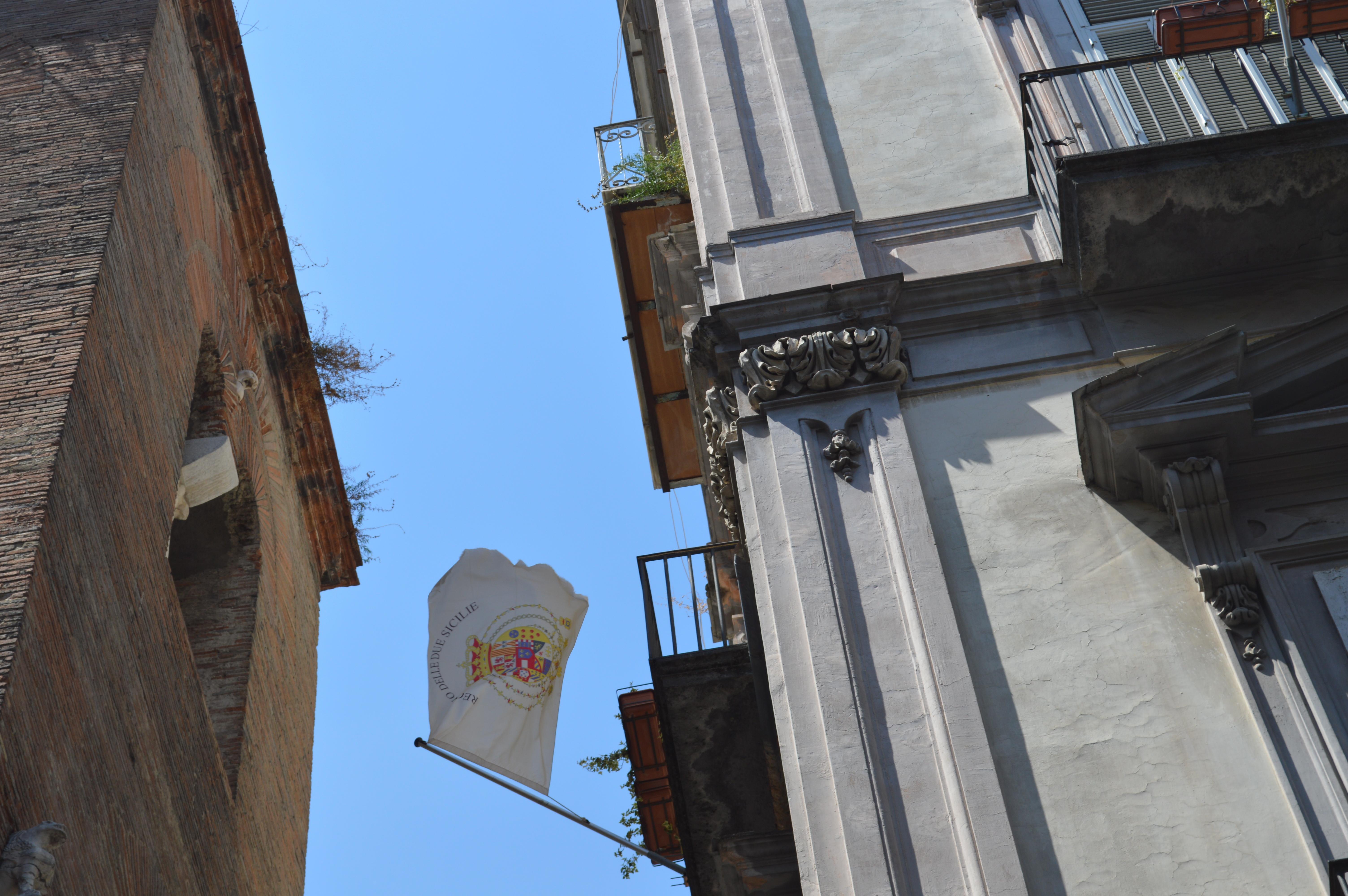 Neapolis 3*