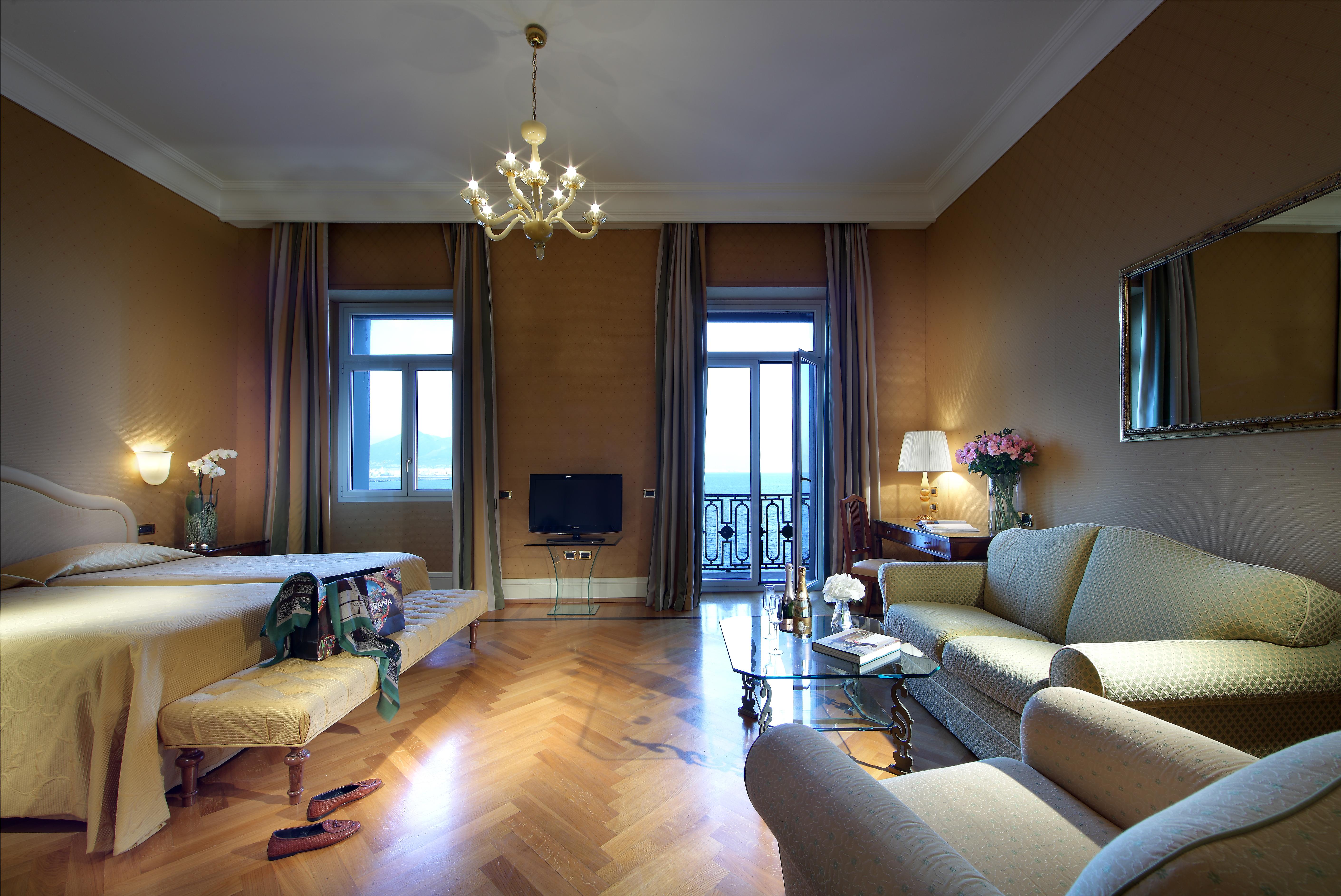 Eurostars Excelsior 4* Naples