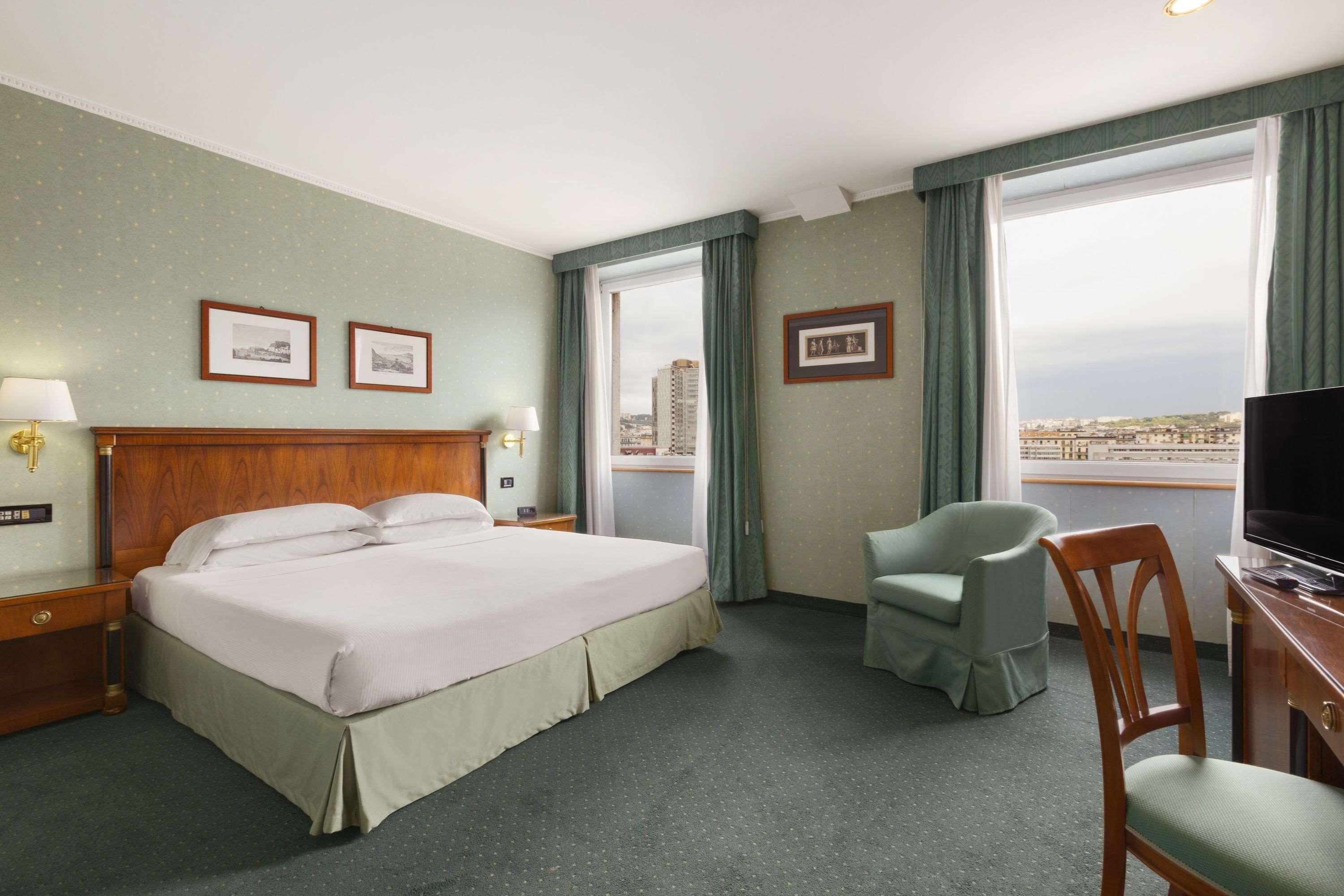 Ramada By Wyndham Hotel 4*