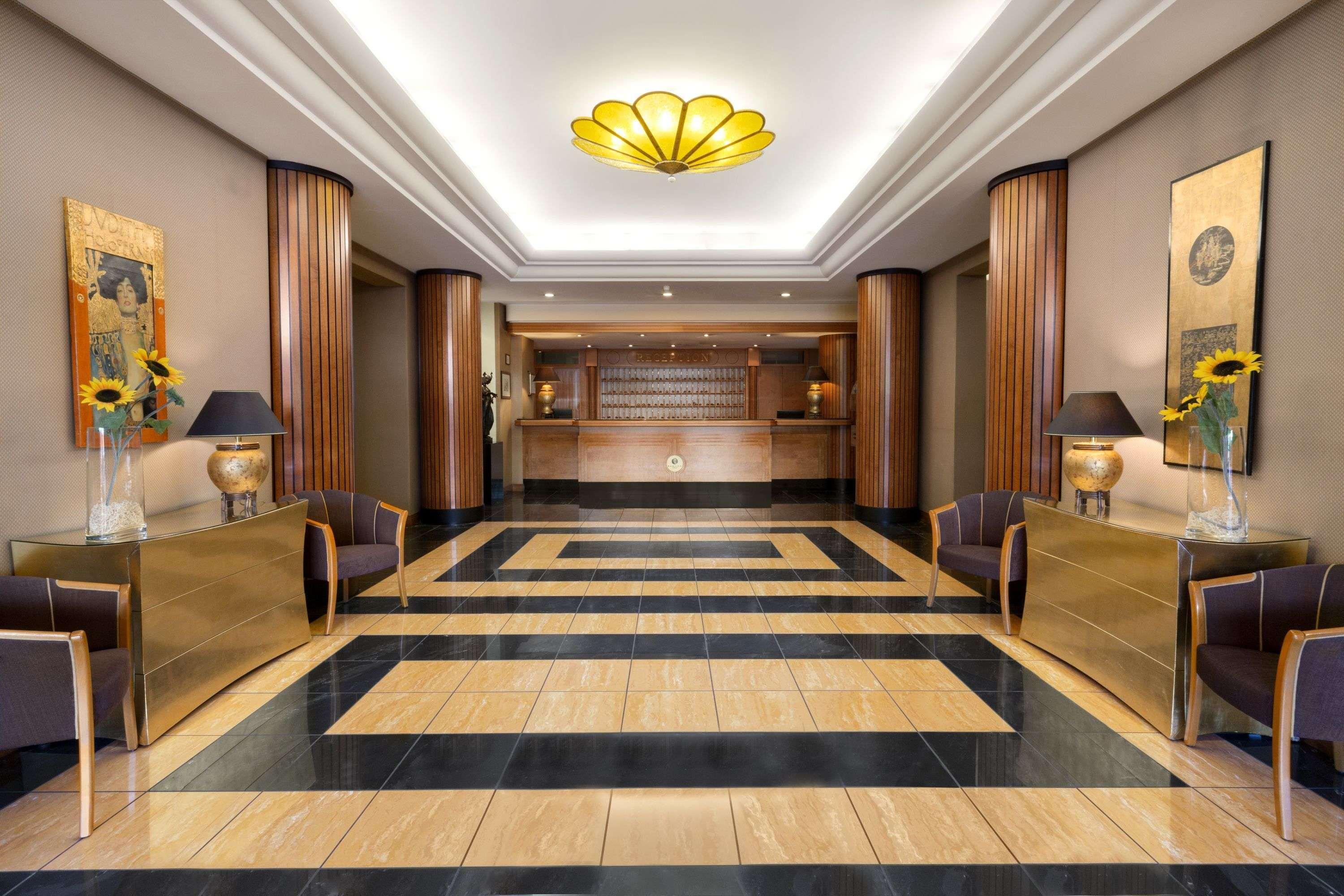 Ramada By Wyndham 4* Naples