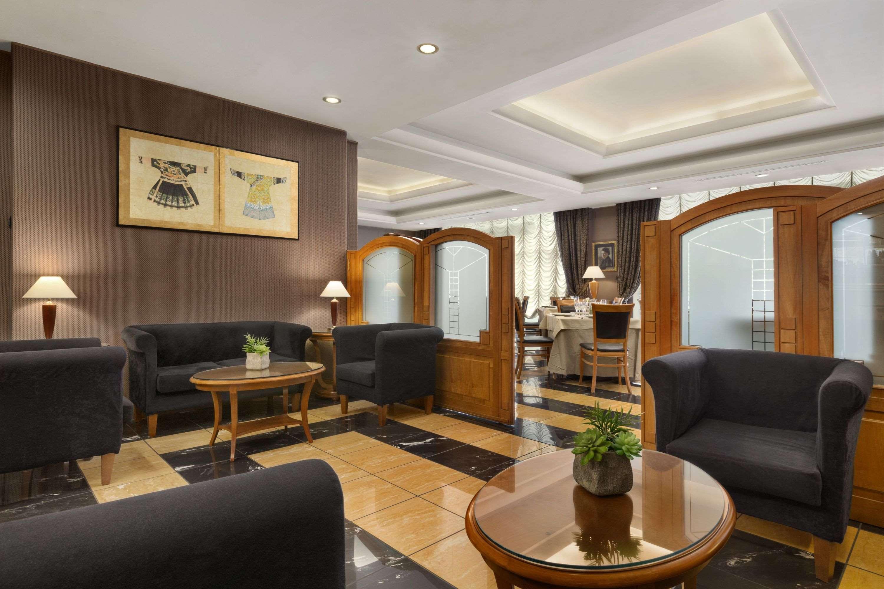 Ramada By Wyndham Hotel Naples