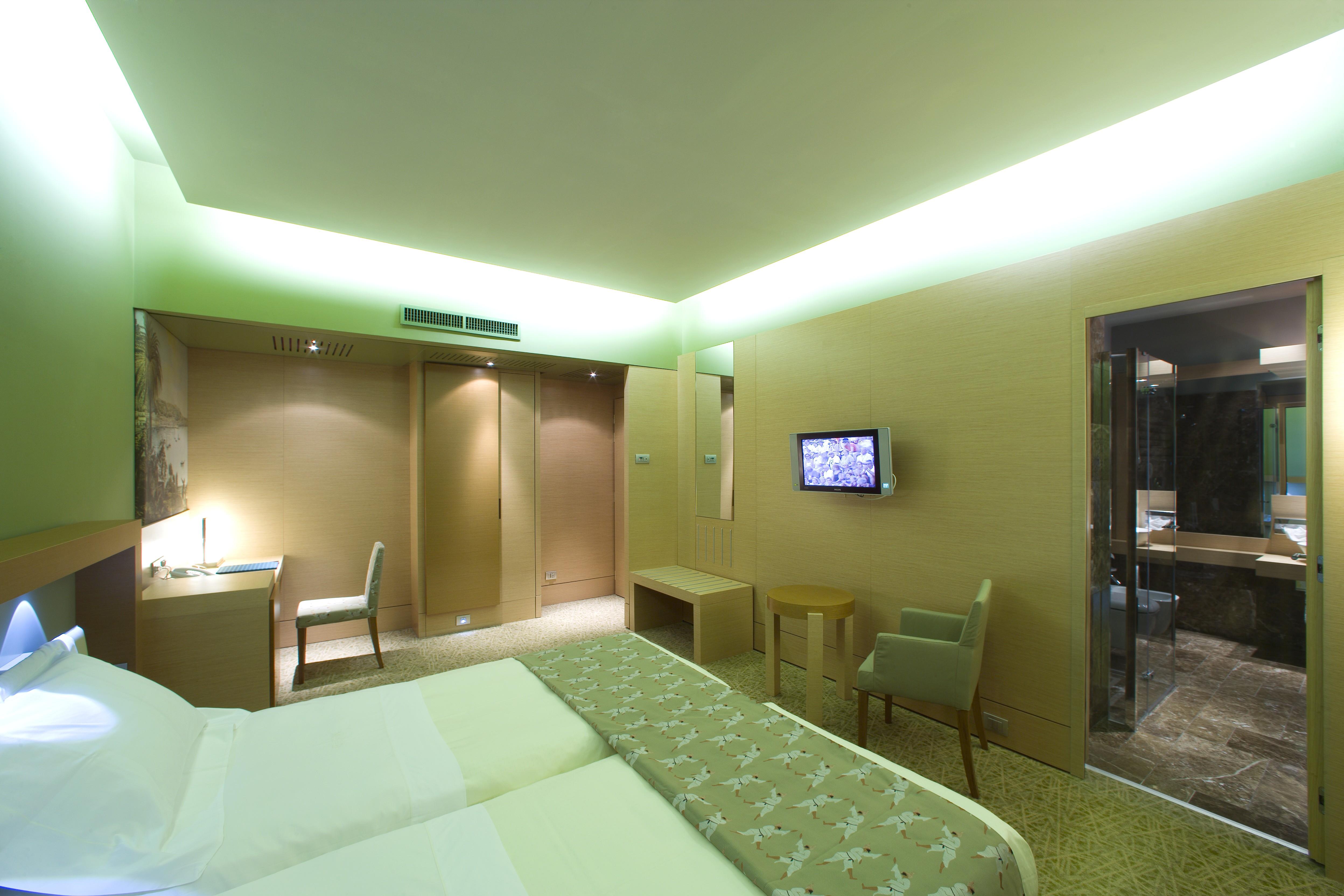 Una Hotels Napoli Hotel 4*