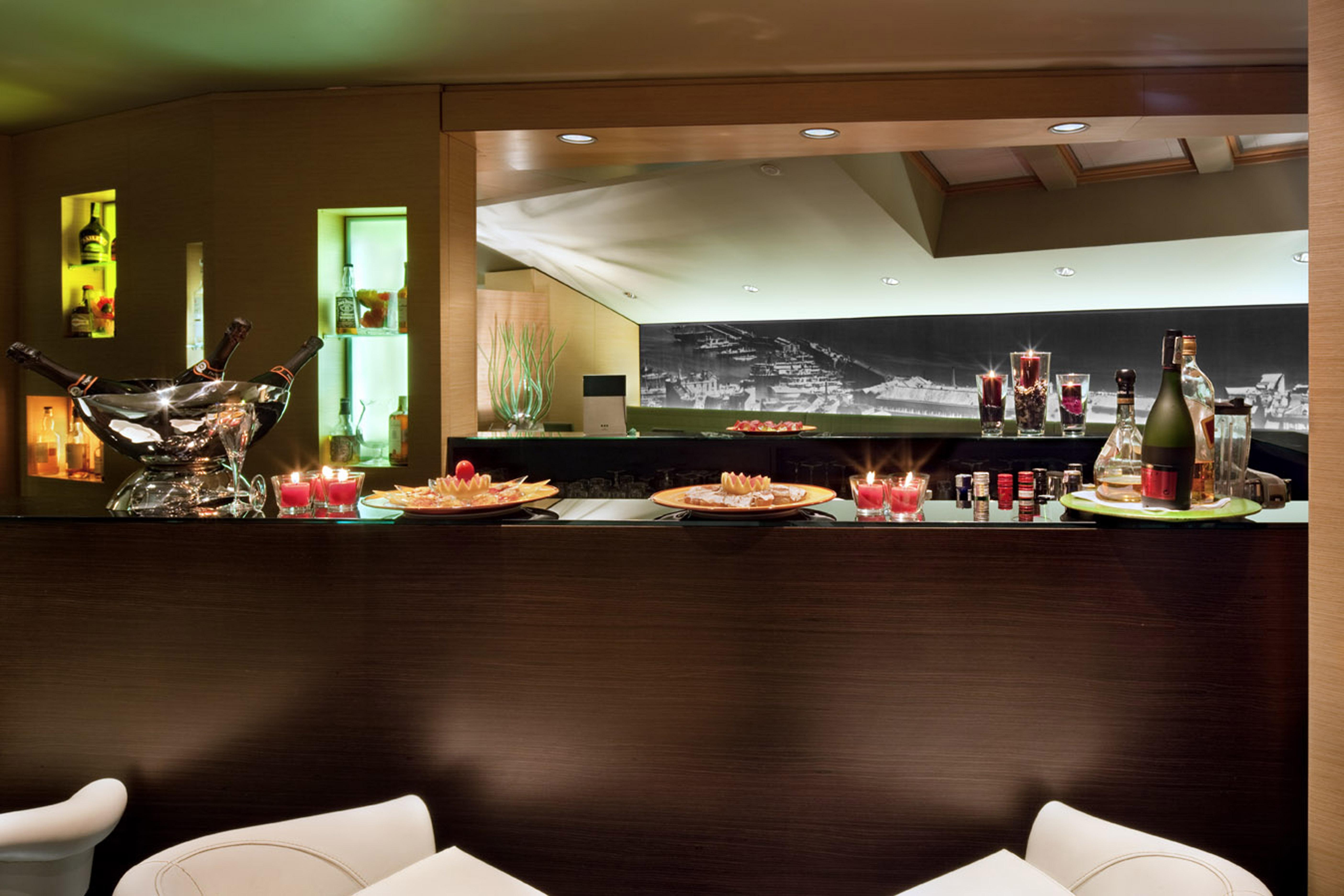 Hotel Una Hotels Napoli 4*