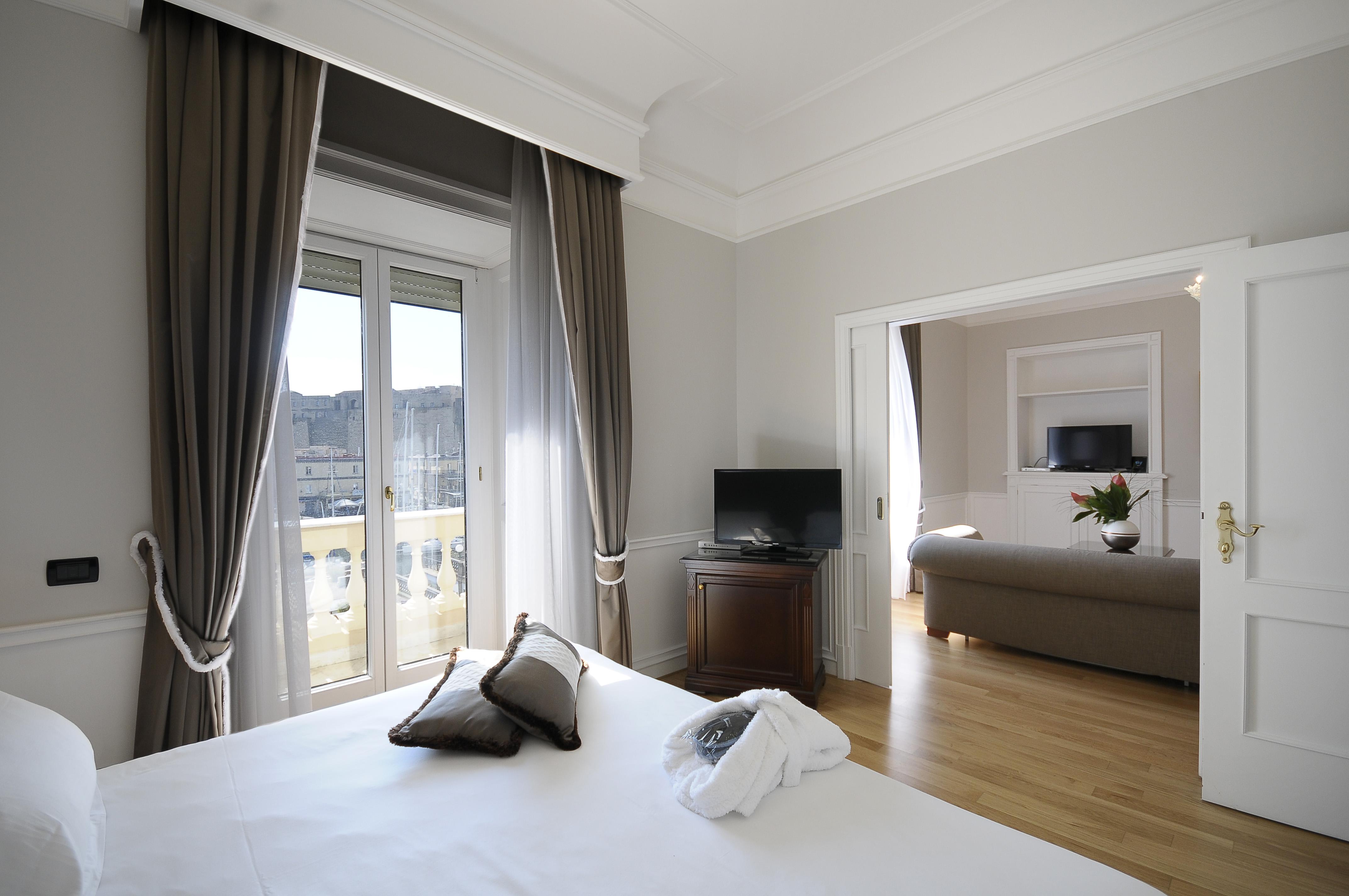 Grand Santa Lucia 4* Naples