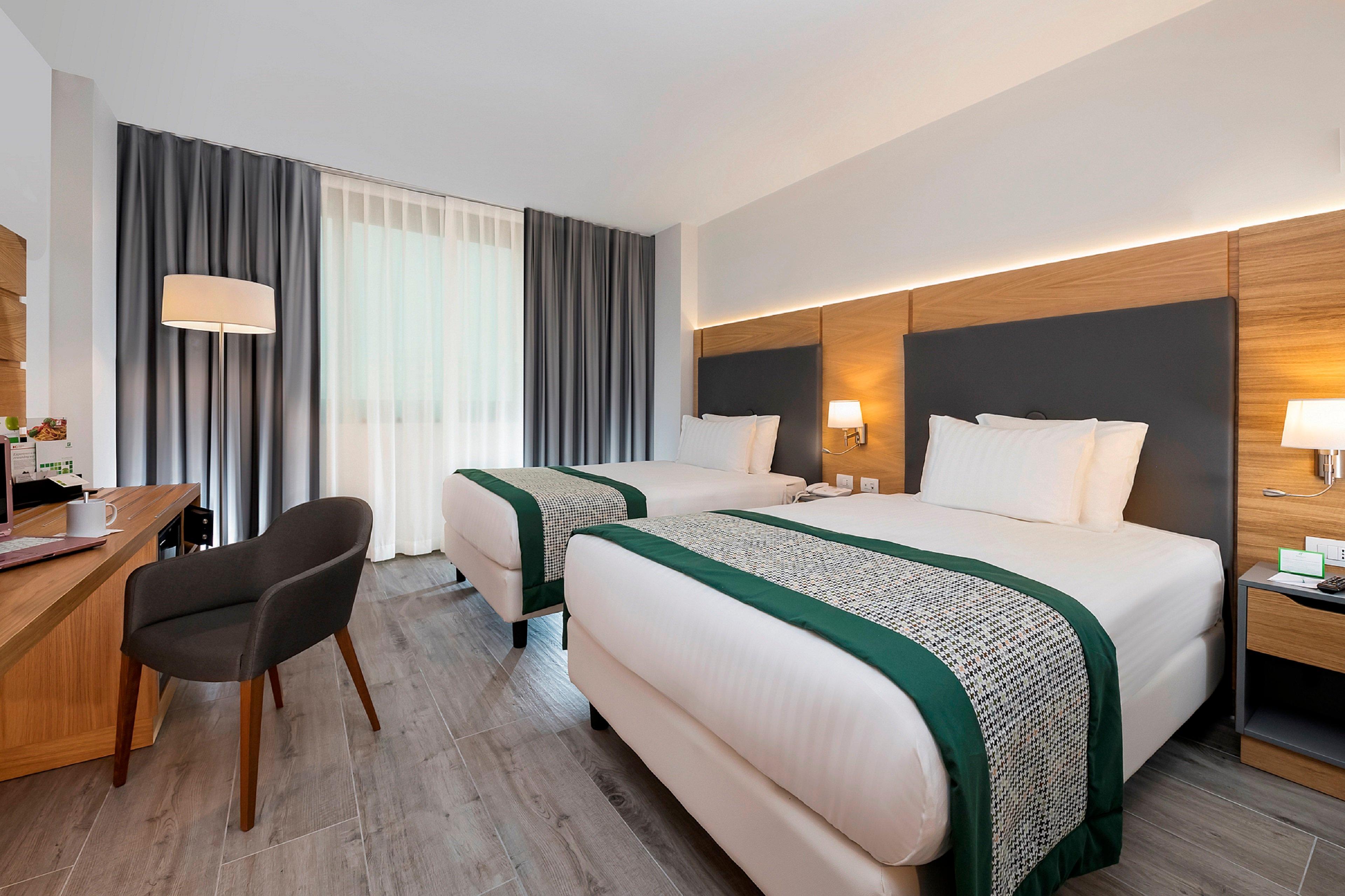 Hotel By Ihg Naples