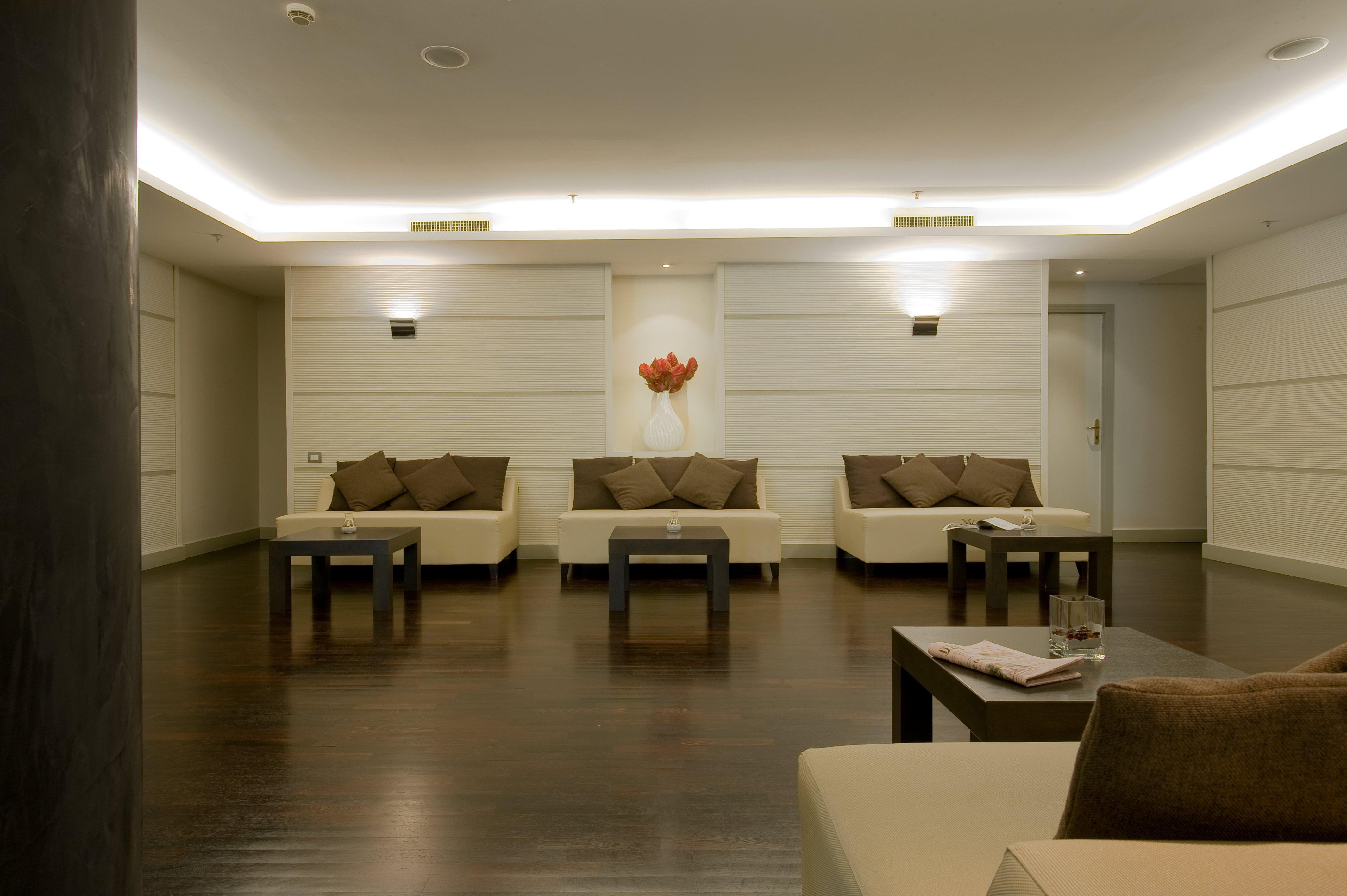 By Ihg