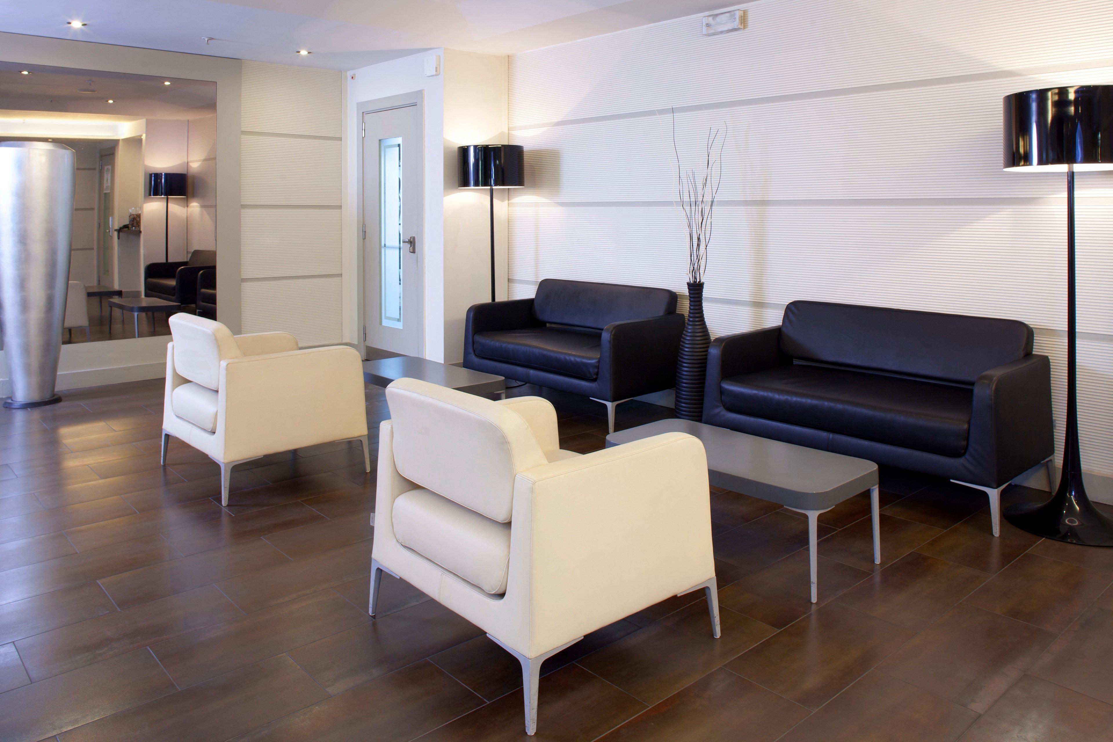By Ihg