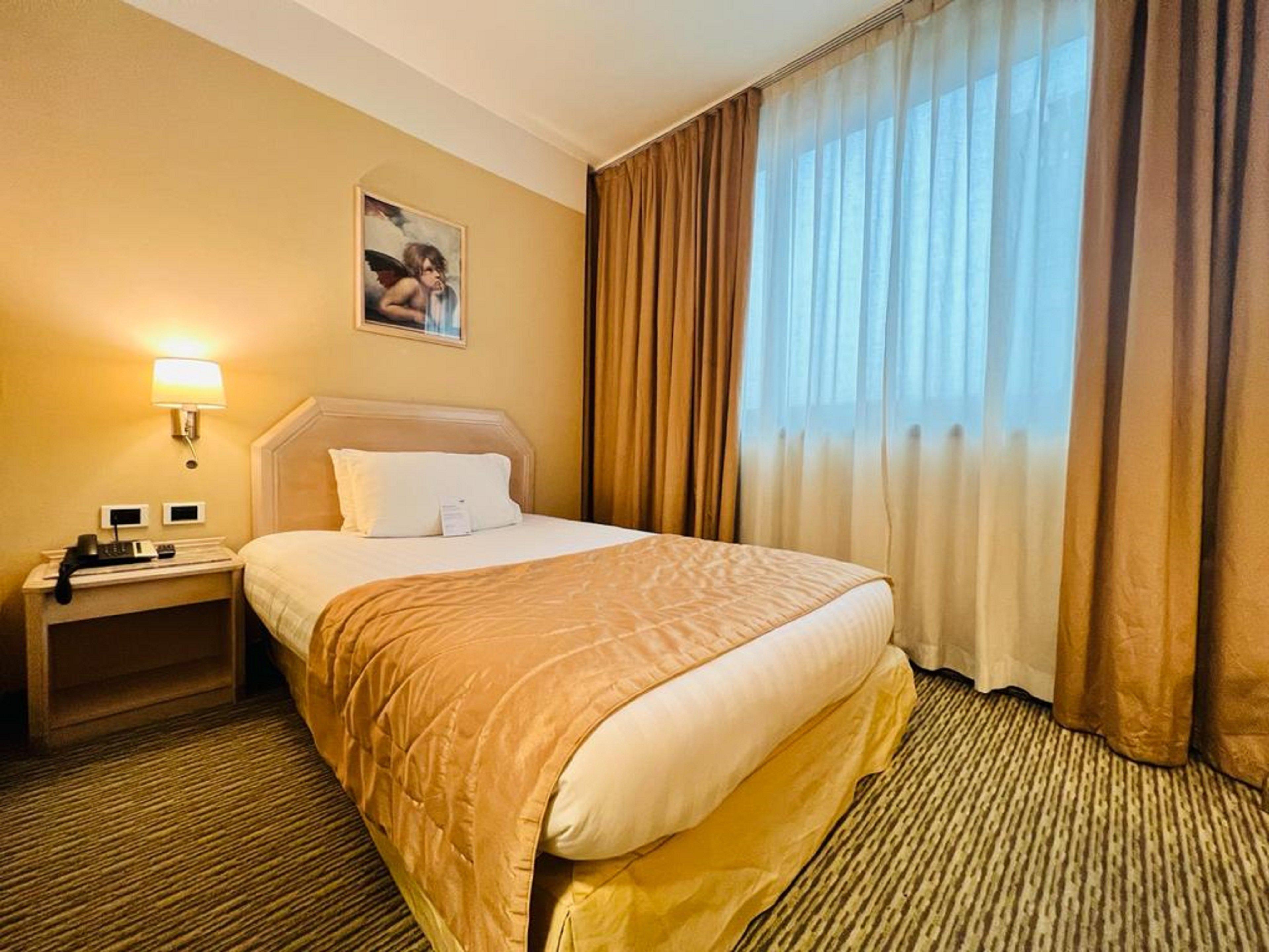 By Ihg Hotel Naples
