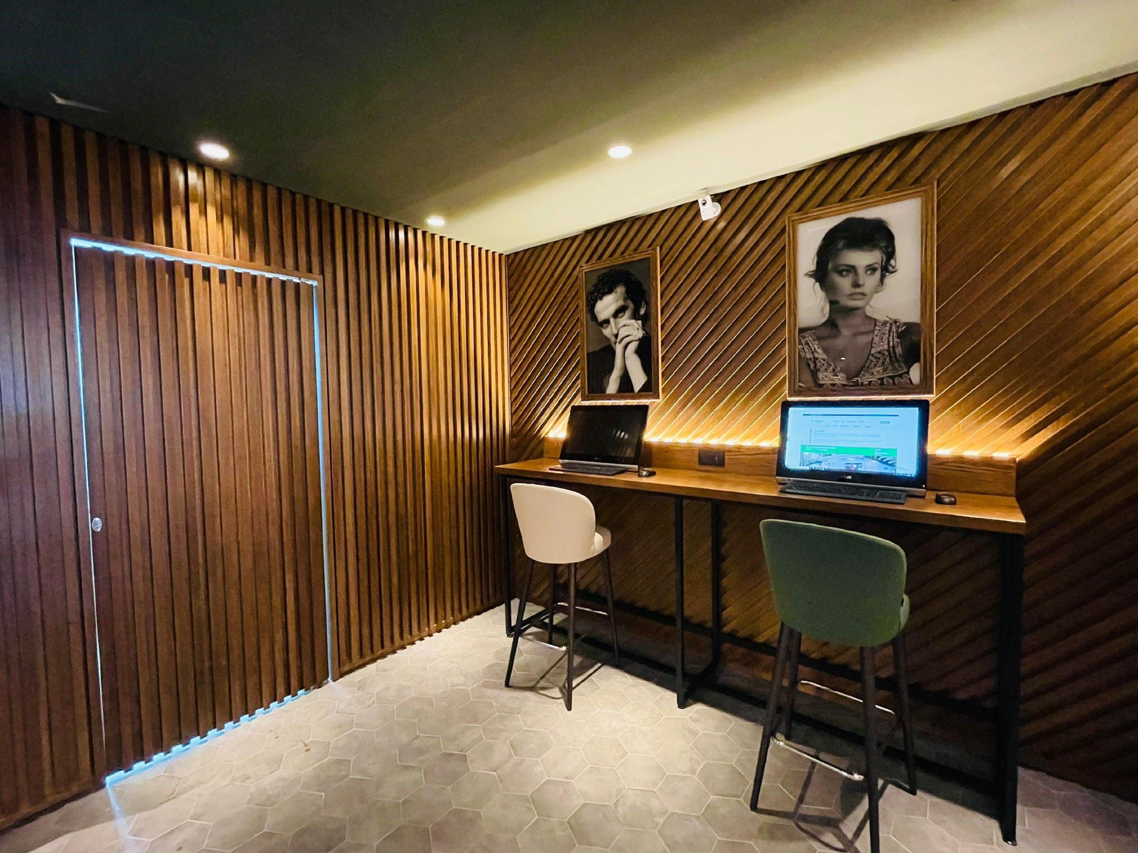 By Ihg Hotel Naples
