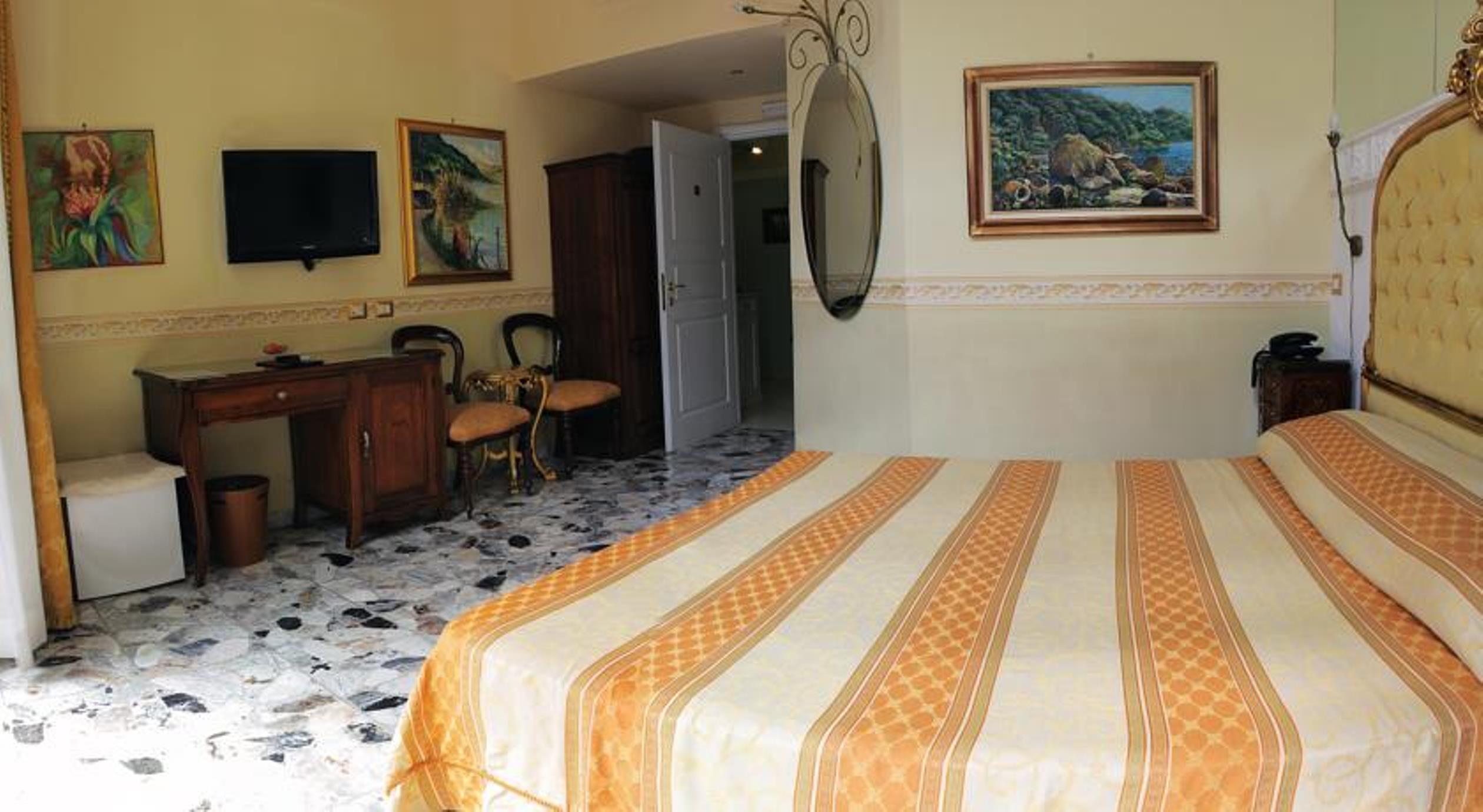 Art Santa Brigida Bed & Breakfast 3*